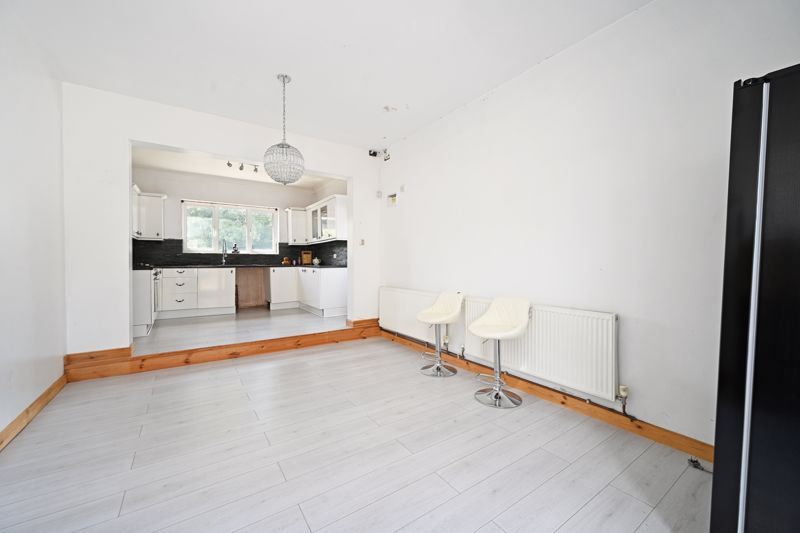 Property photo 2 of 30 Dining Kitchen
