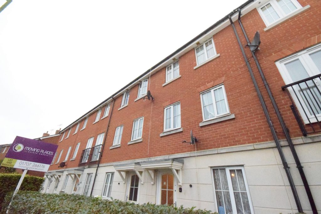 Property photo 1 of 7 Photo 8