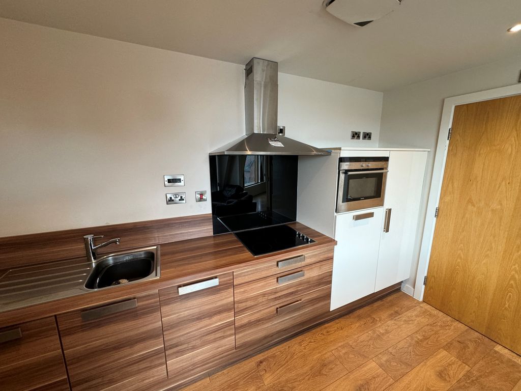 Property photo 2 of 5 Kitchen