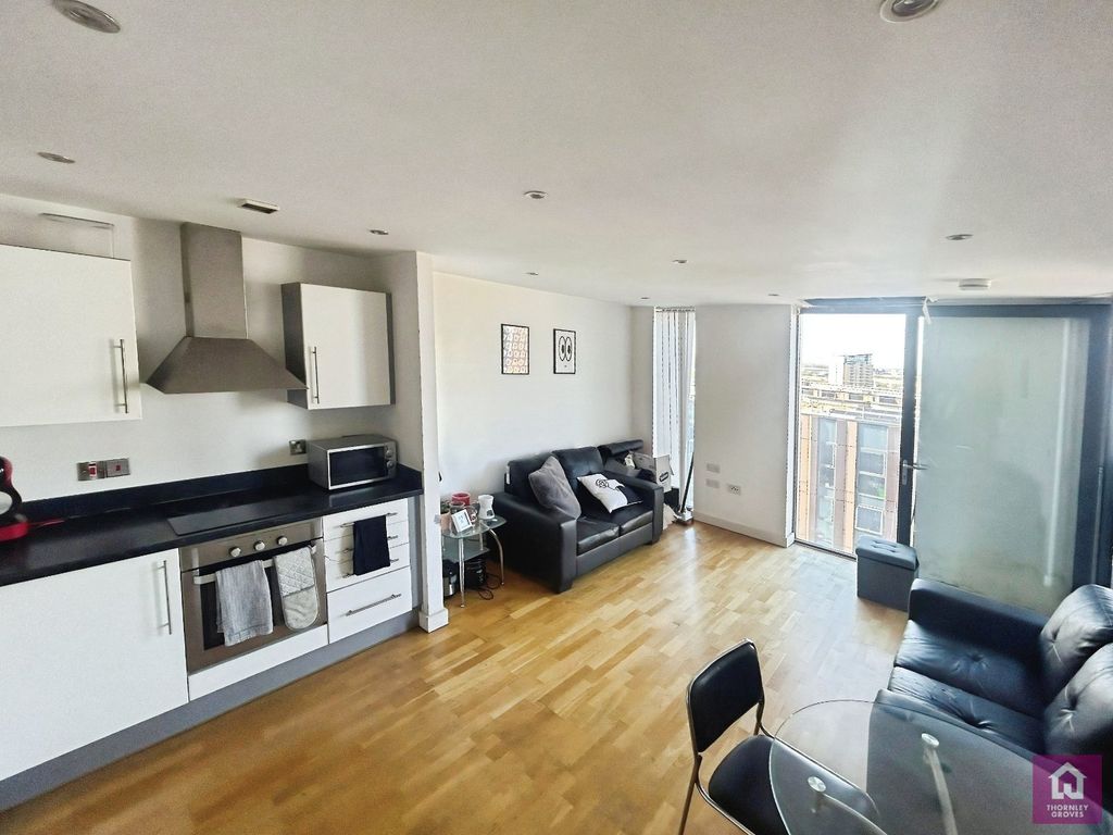 Property photo 2 of 12 Picture No. 21