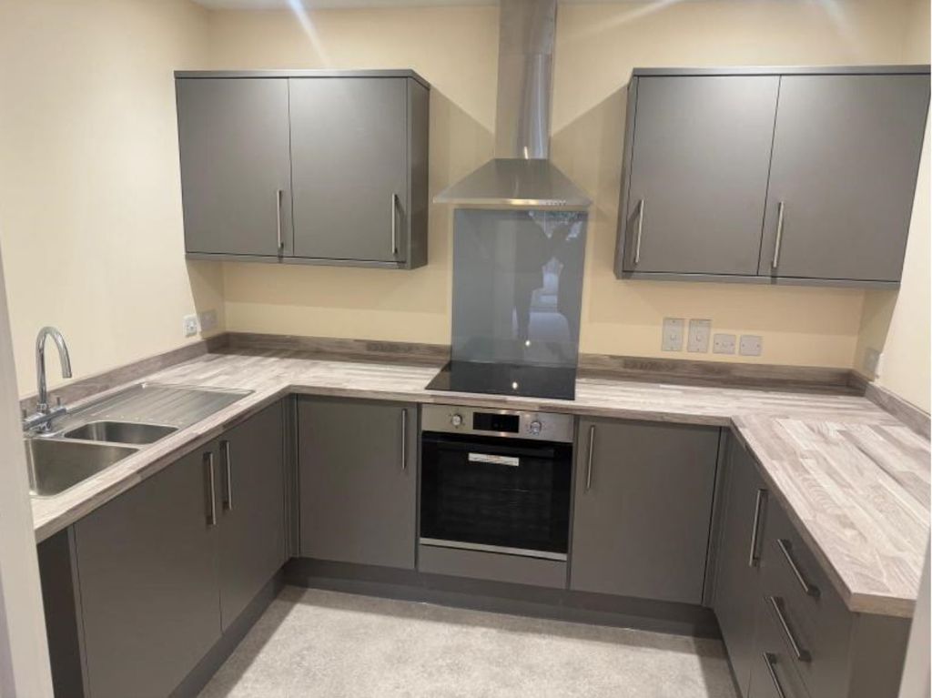 Property photo 2 of 5 Kitchen