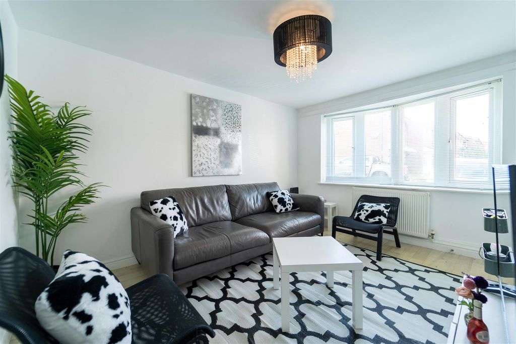 Property photo 2 of 9 Fas05985.Jpg