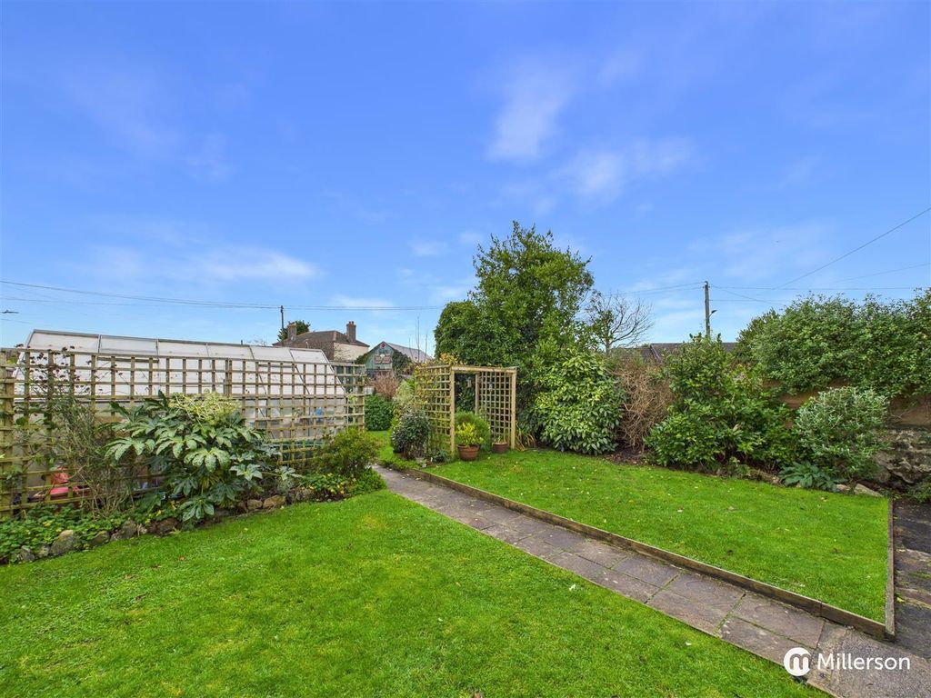 Property photo 2 of 28 Cam05092G0-Pr0139-Still041.Jpg