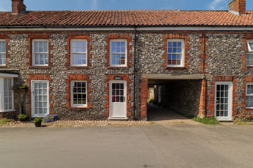Property photo 1 of 17 5169822