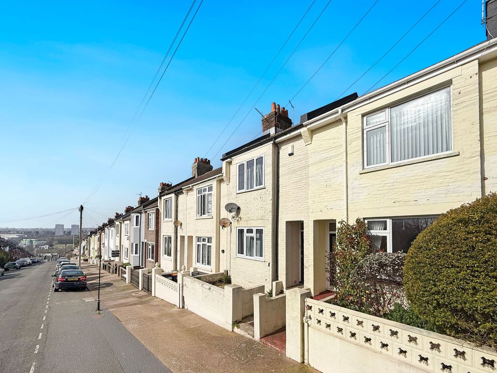 Property photo 1 of 9