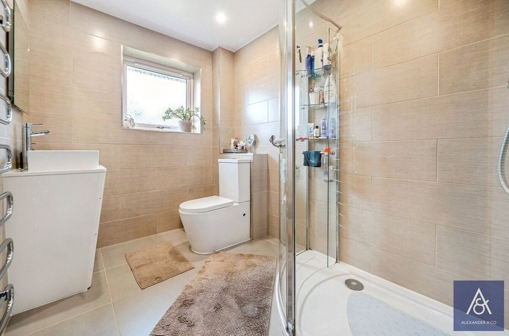 Property photo 3 of 20 Shower Room