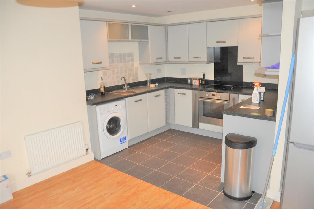 Property photo 2 of 9