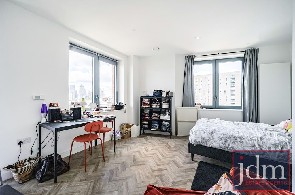 Property photo 3 of 17 7490Ca64-Dd1F-42E...