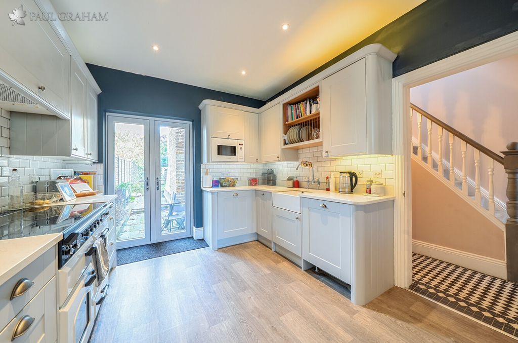 Property photo 2 of 22 8E465B78-14B8-4c90-8056-E9990F14c7Ca