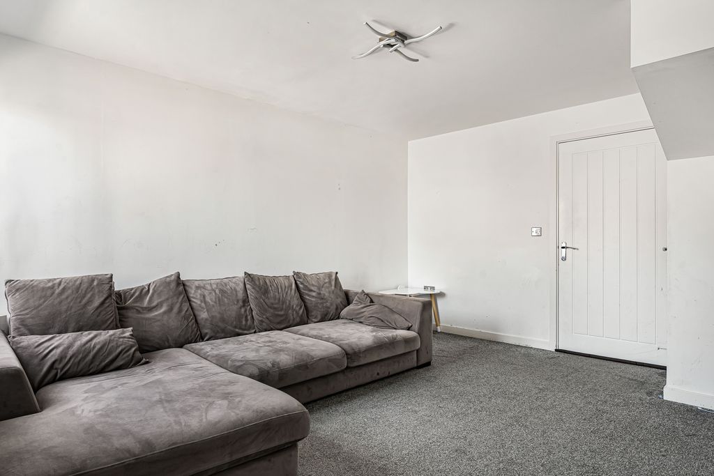 Property photo 2 of 14 Picture No. 02