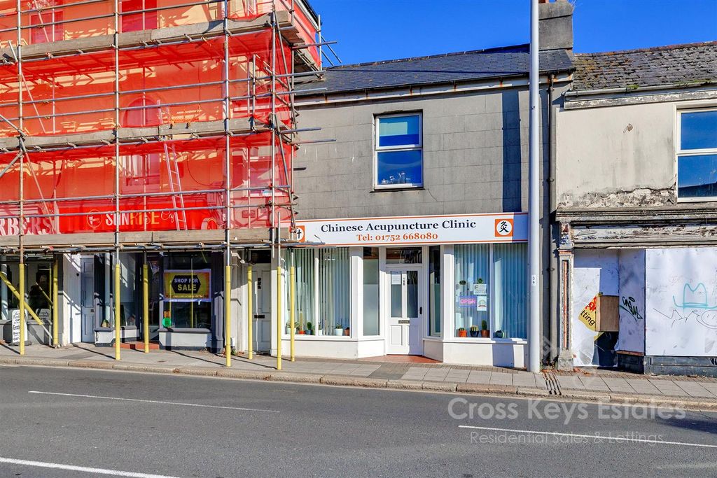 Property photo 2 of 12 Financial Services