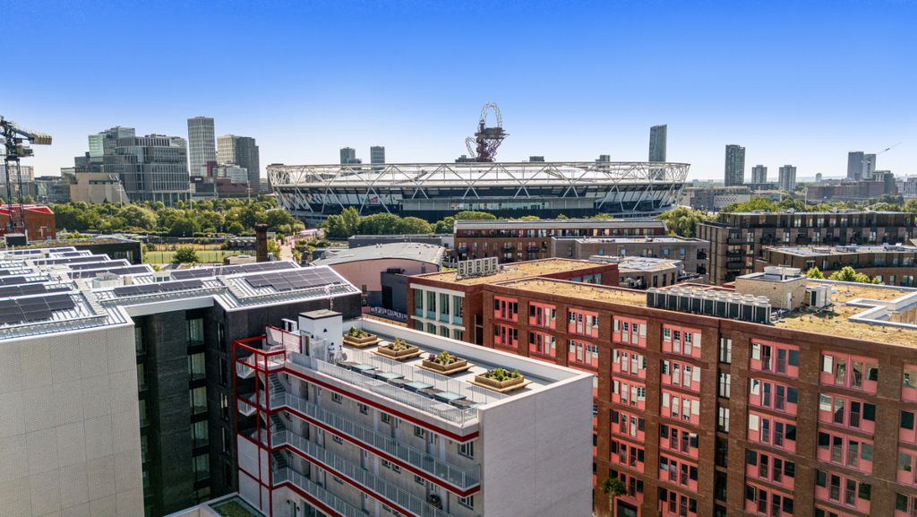 Property photo 3 of 13 Hackney Wick E3-55.Jpg