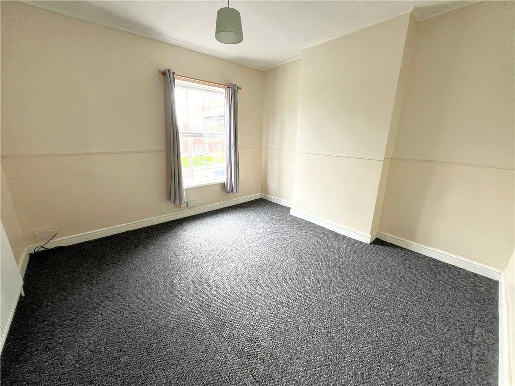 Property photo 3 of 10 Picture No. 28