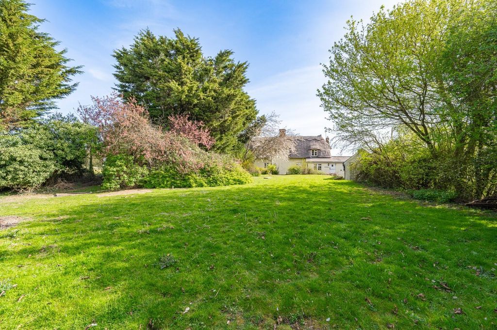 Property photo 2 of 16 Garden