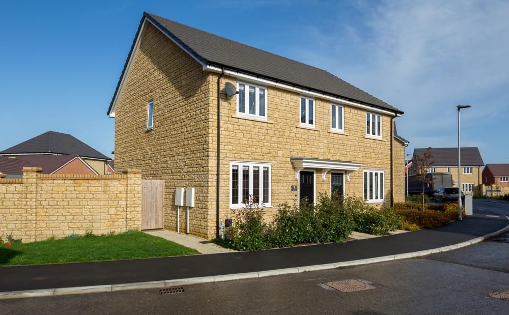 Property photo 1 of 15 3 Bay Gardens-2.Jpg