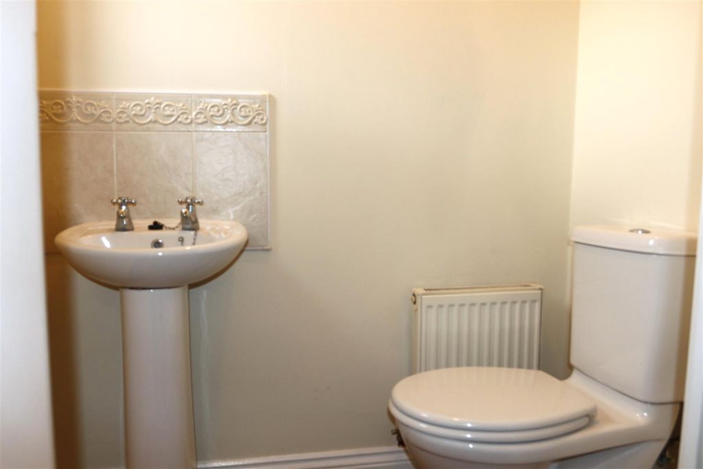 Property photo 2 of 18 Downstairs Toilet