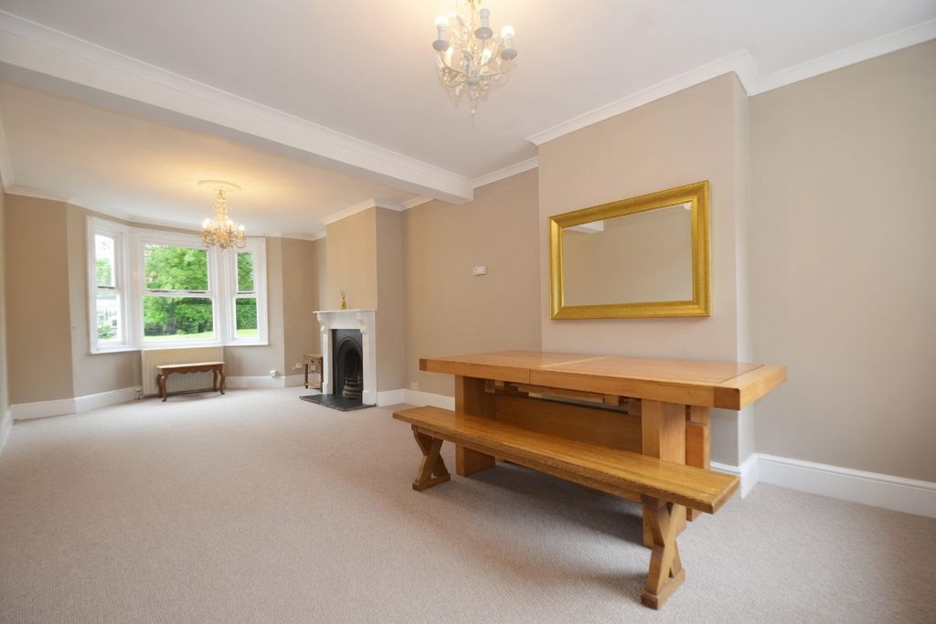 Property photo 3 of 15 Hyblt