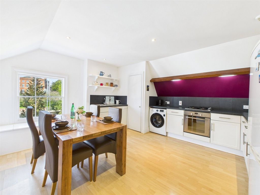 Property photo 3 of 14 Picture No. 04