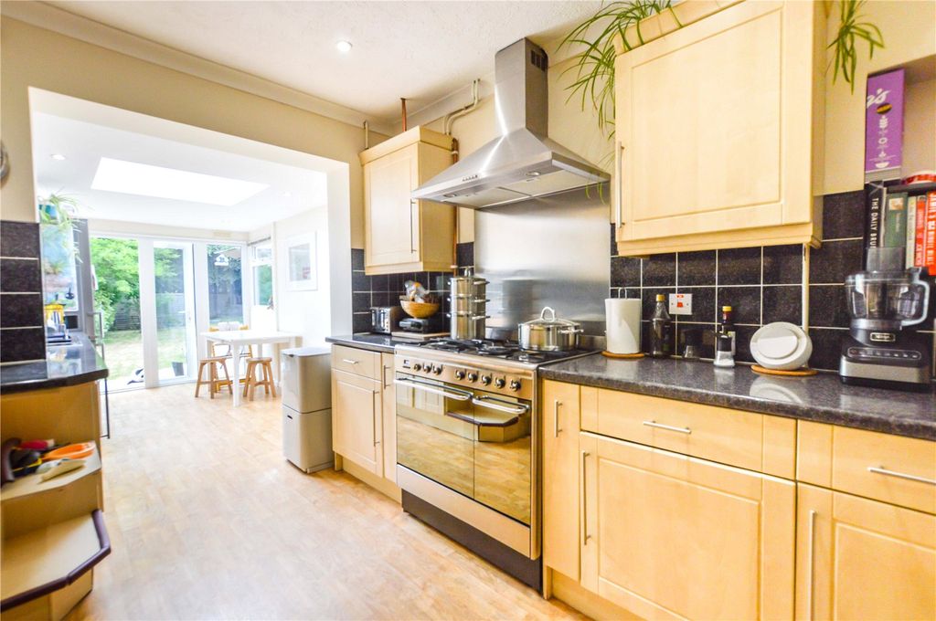 Property photo 3 of 16 Kitchen