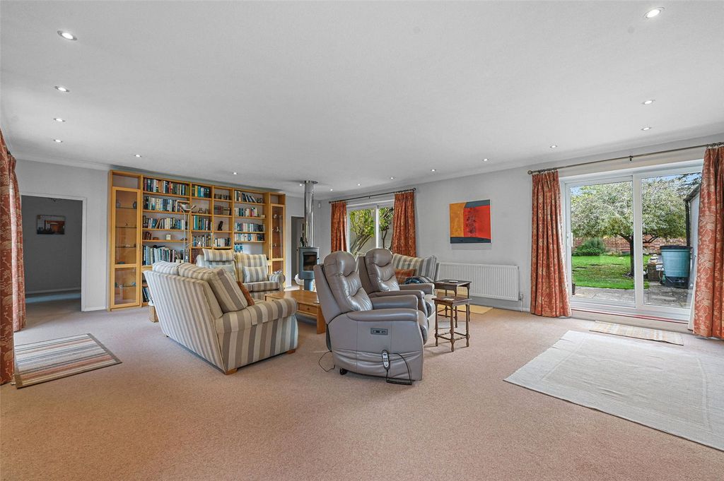 Property photo 3 of 22 Picture No. 31