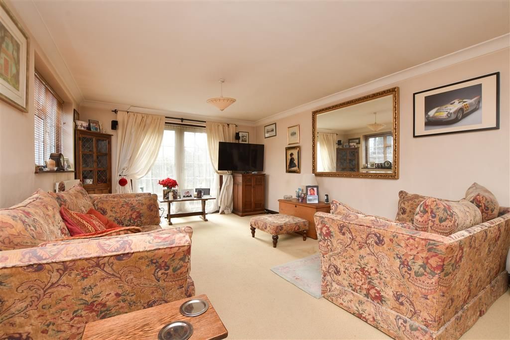 Property photo 2 of 11 Lounge/Dining Room