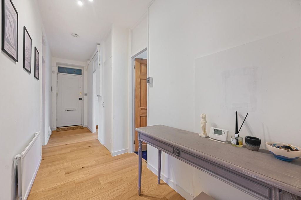 Property photo 2 of 10 Tec - Flat 9, Crowland House - Hallway3 (1).Jpg