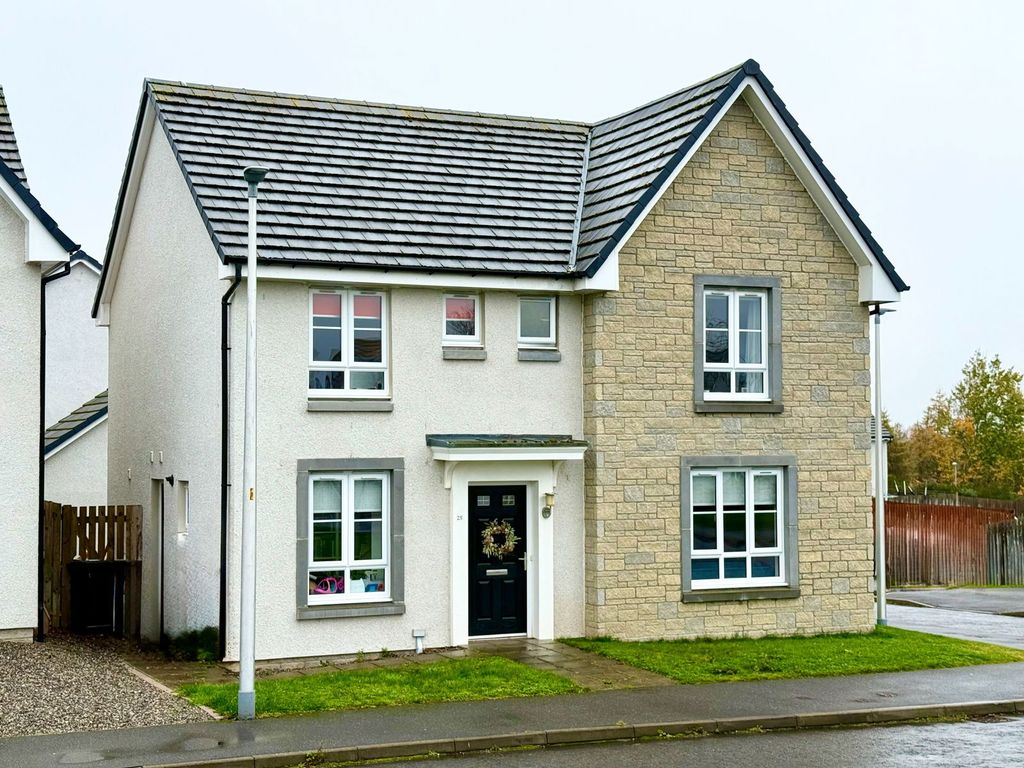 Property photo 1 of 32