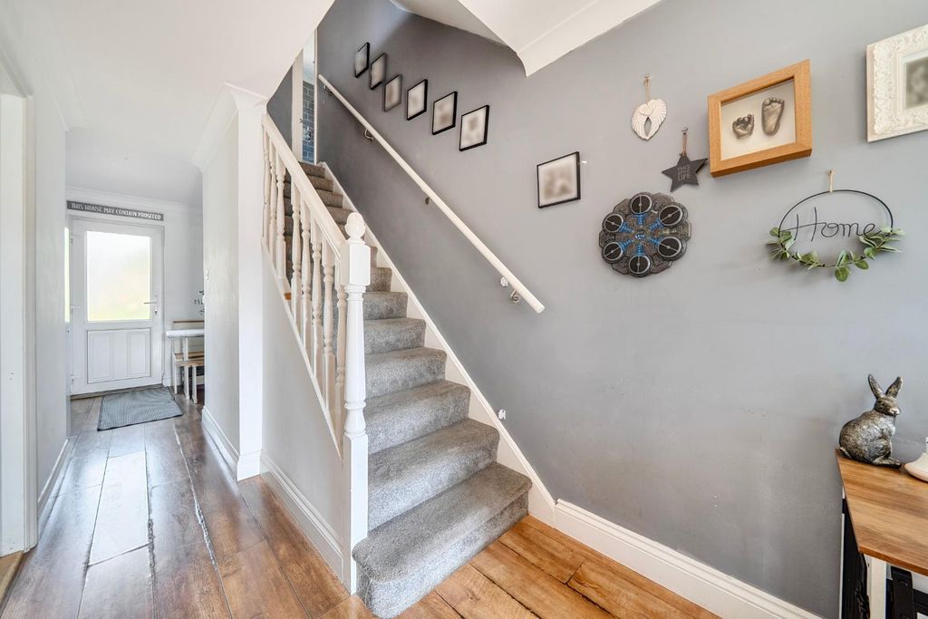 Property photo 2 of 12 1-6A39506Ec3E1d-1480175-13-6A391A18c1409-1.Jpg