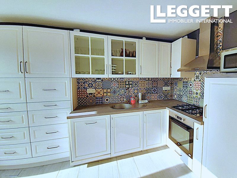 Property photo 3 of 10