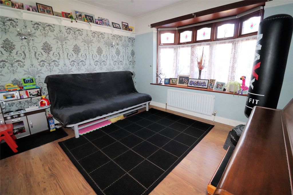 Property photo 2 of 25 Picture No. 31