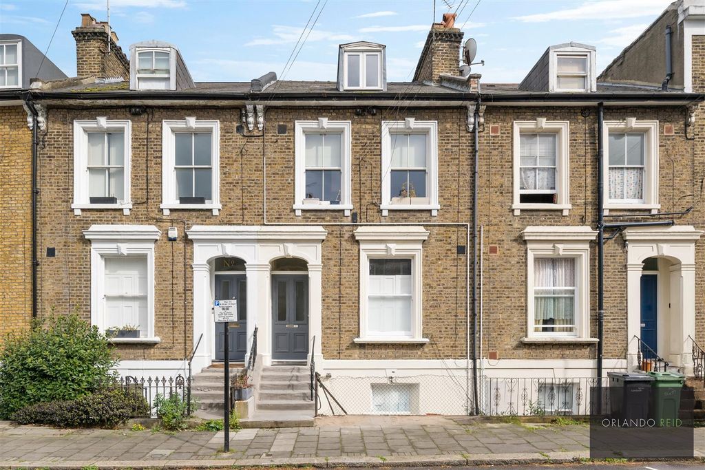 Property photo 1 of 8 66A Flaxman Road Se5 9Dh-12.Jpg