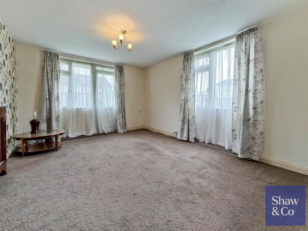 Property photo 2 of 11 Living Room.Jpg