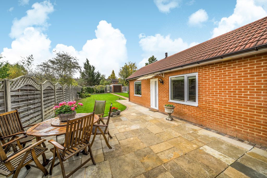 Property photo 2 of 16