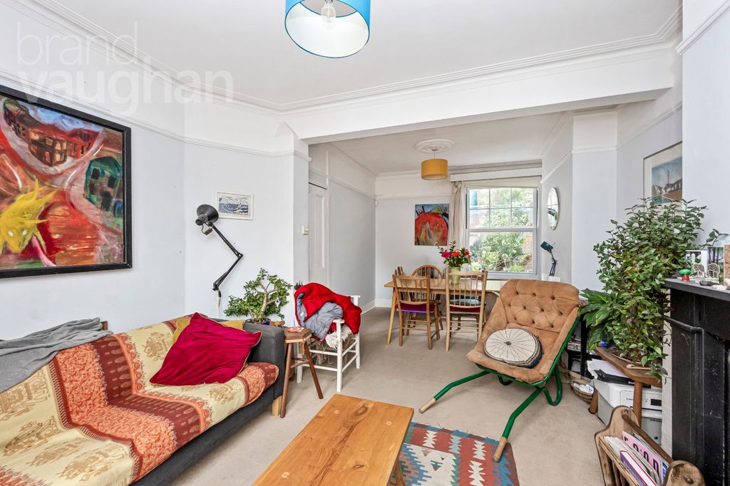 Property photo 2 of 16 Picture No. 27