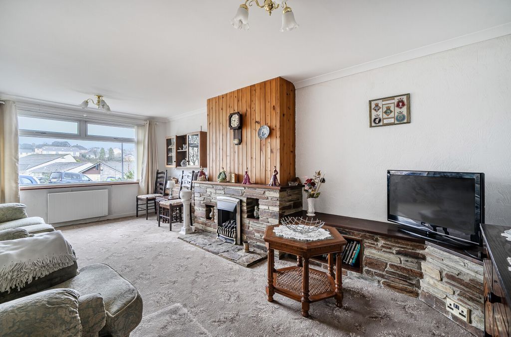 Property photo 2 of 25 1395236-1-694A74B...