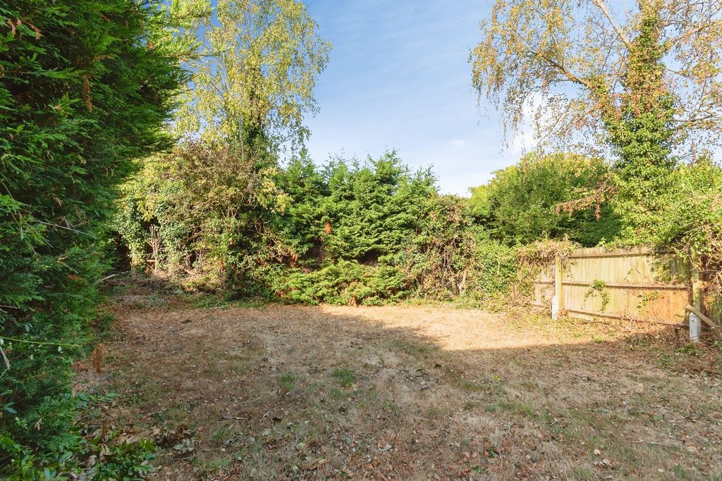 Property photo 3 of 32