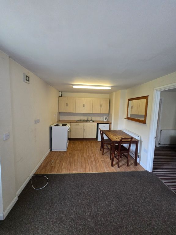 Property photo 2 of 6 20260915_090810
