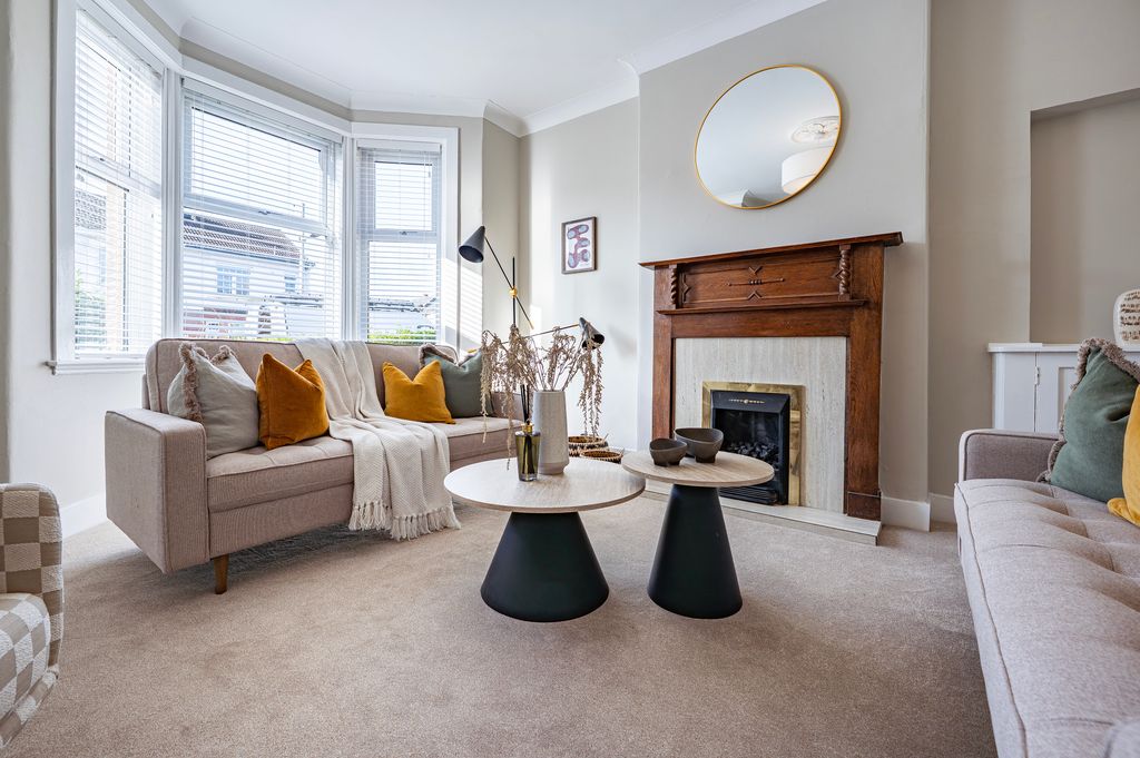 Property photo 3 of 29