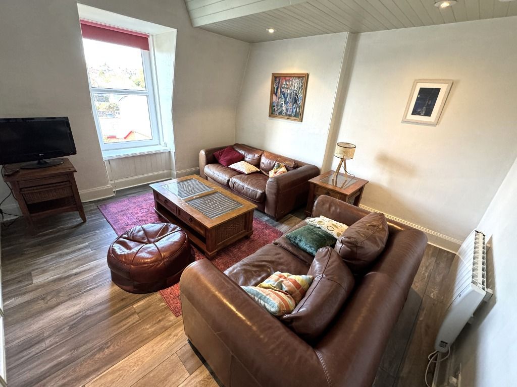 Property photo 2 of 7 Photo 2