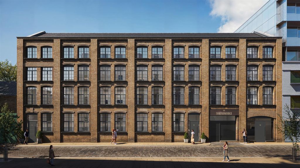 Property photo 2 of 21 Hollybush Gardens, E2