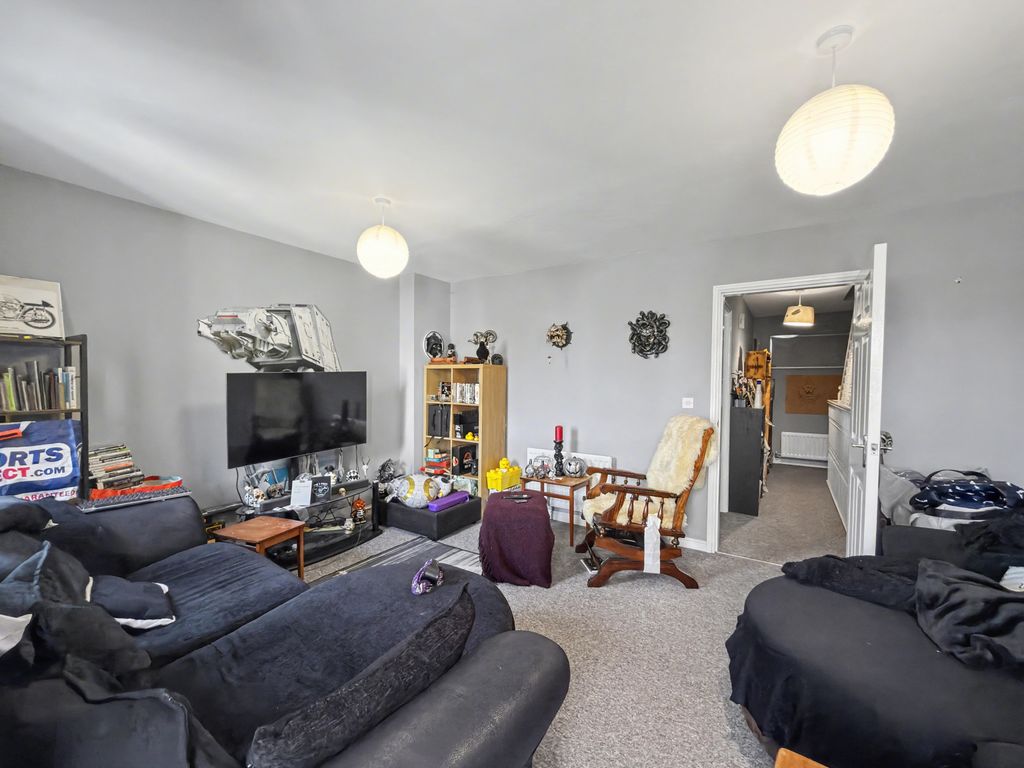 Property photo 3 of 14 Img_6109