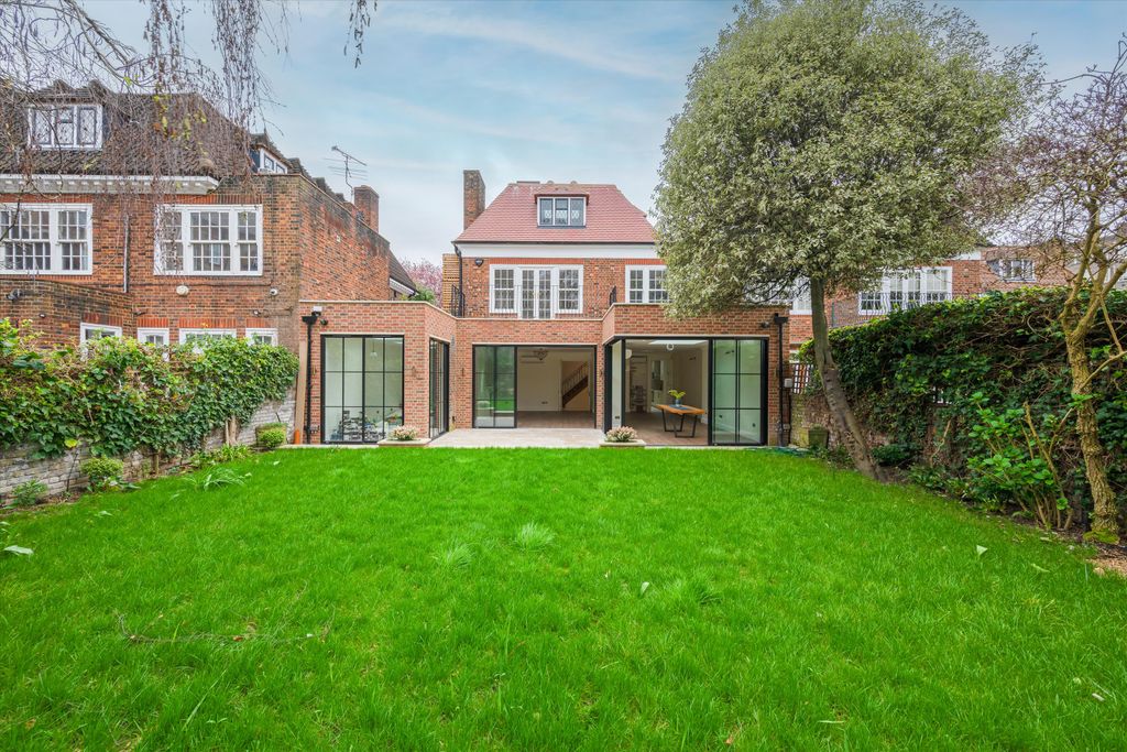 Property photo 2 of 30 Image