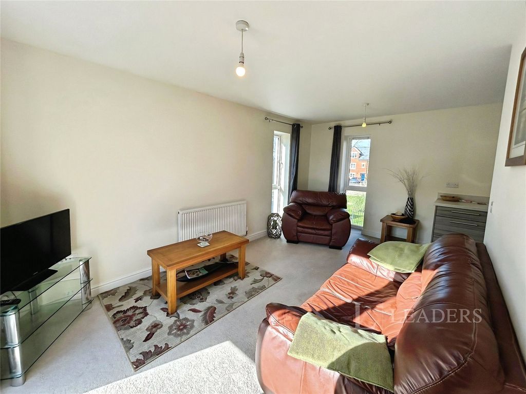 Property photo 2 of 11 Picture No. 01