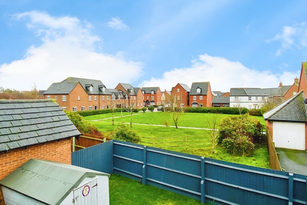 Property photo 3 of 23