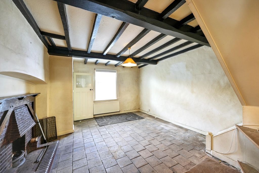 Property photo 3 of 19 Image 2