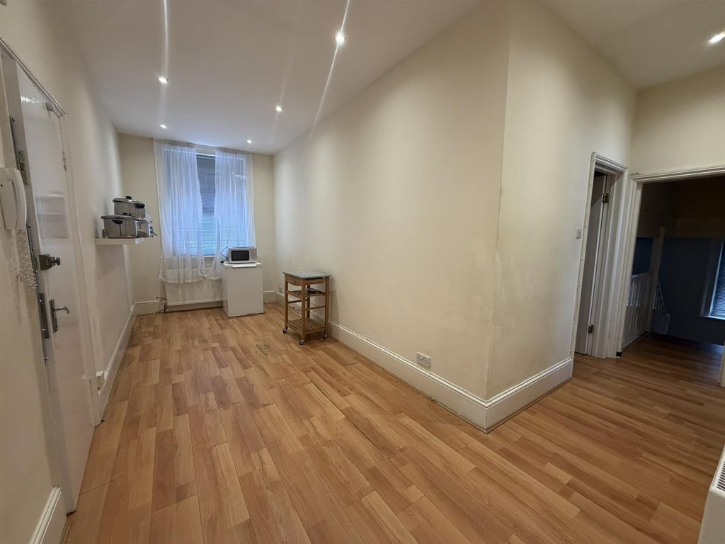 Property photo 2 of 8 Img_5782.Jpeg