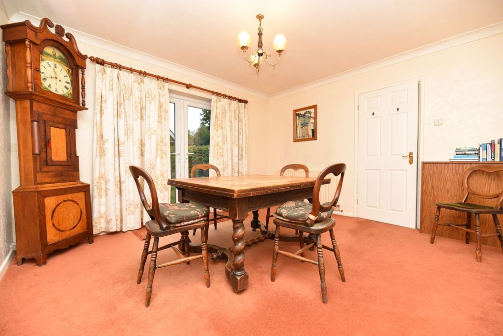 Property photo 3 of 23