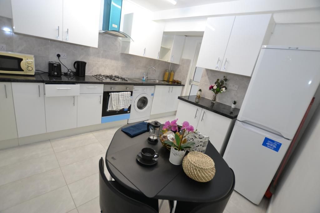 Property photo 2 of 10 Photo 2