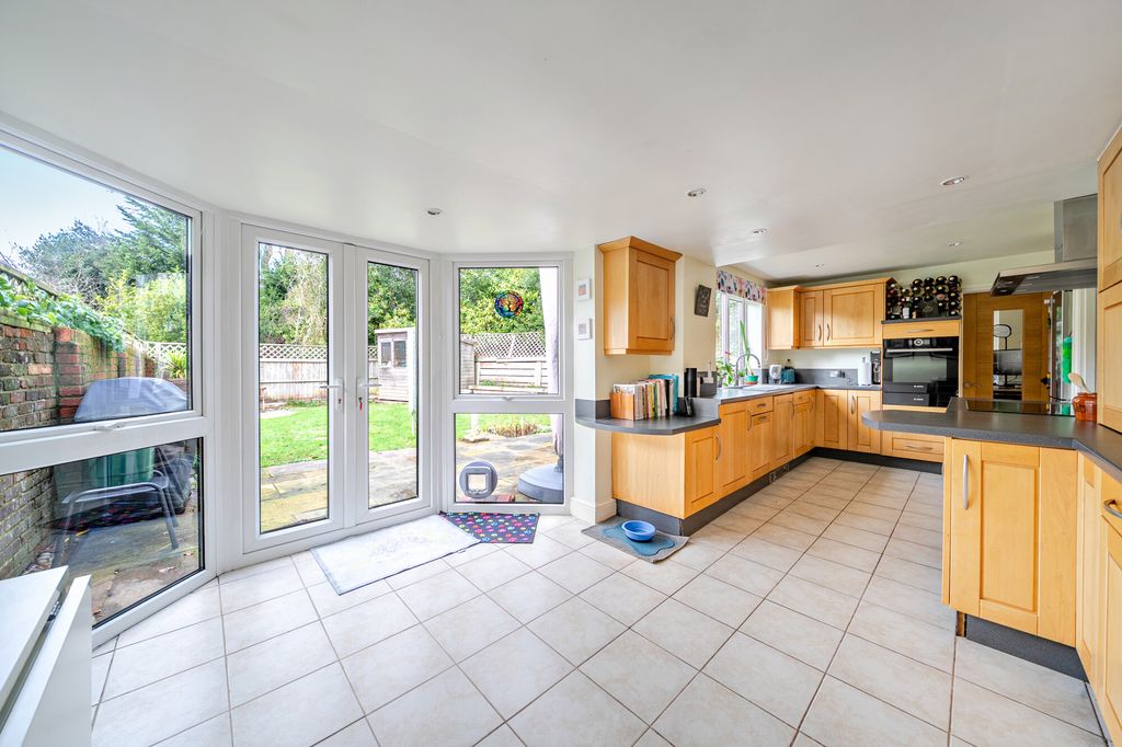 Property photo 3 of 12