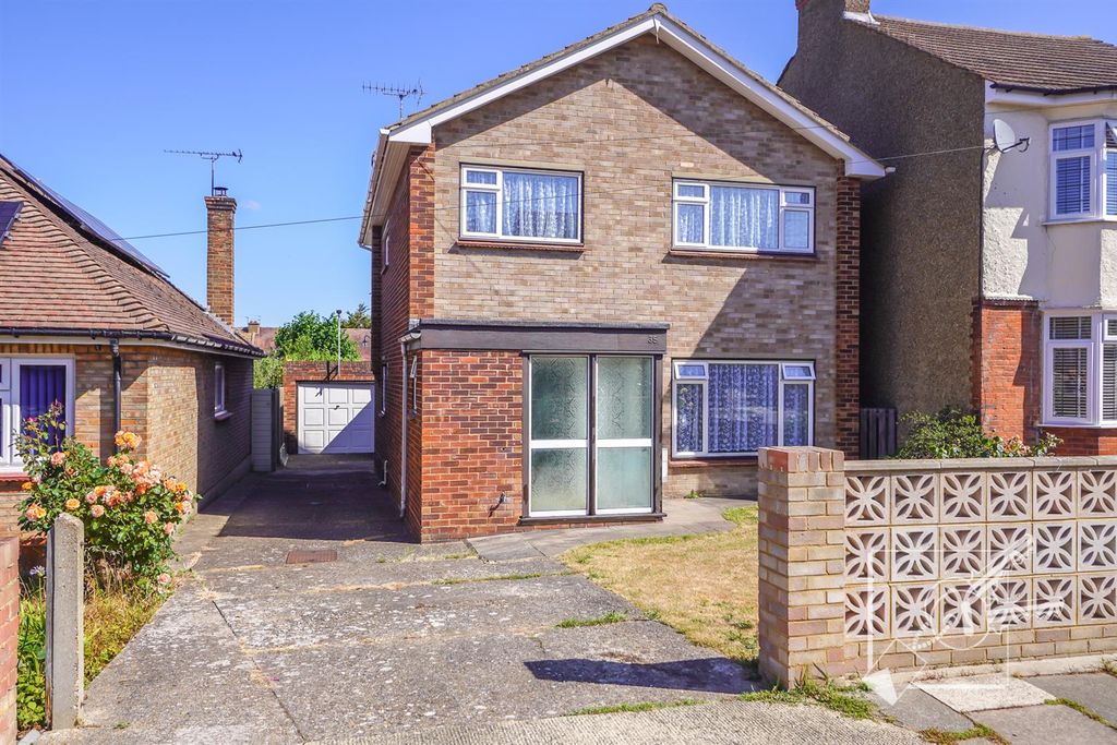 Property photo 1 of 27 Frontage